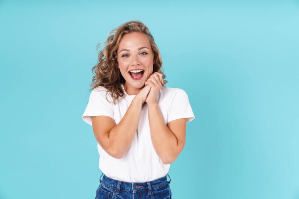Before Getting Natural Looking Veneers | Beyond 32 Dental