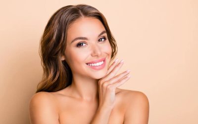 Invisalign vs Veneers: Why Veneers Could Be the Better Choice for Your Smile?
