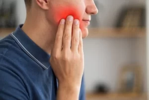 Can You Have Surgery with a Broken Tooth symptoms