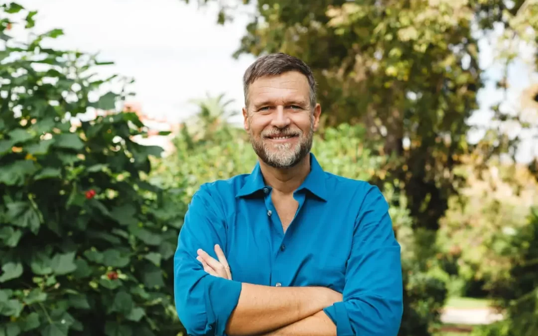 Dental Implant Infection Signs: What to Look Out For